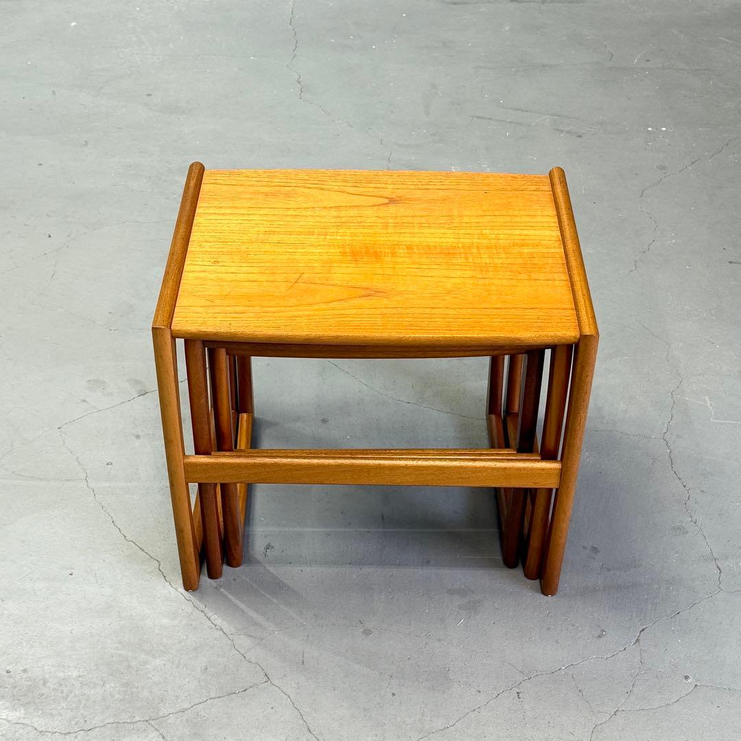 イギリス ヴィンテージ チーク ネストテーブル