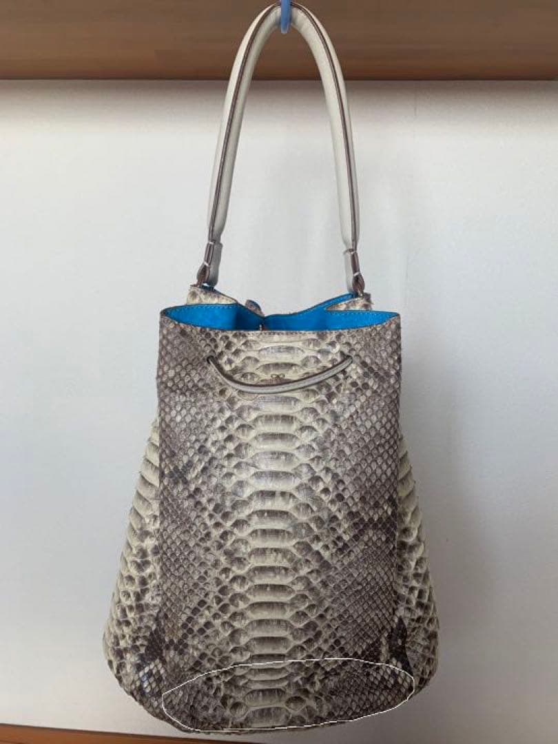 ANYA HINDMARCH パイソン巾着バッグ