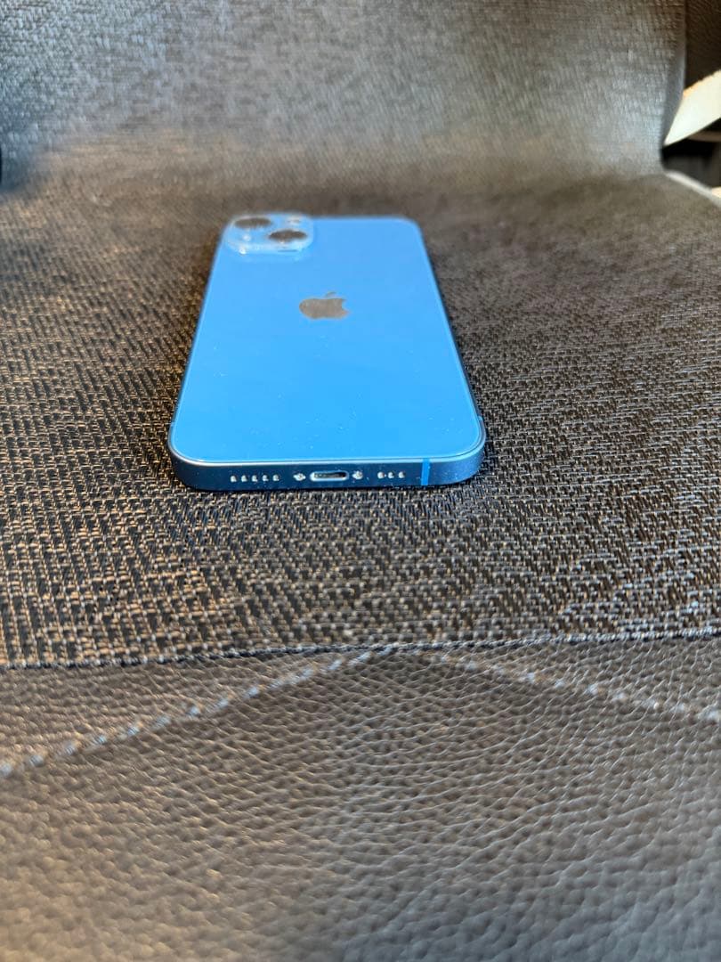 Apple iPhone 13 256GB ブルー　美品　最終値下げ‼️