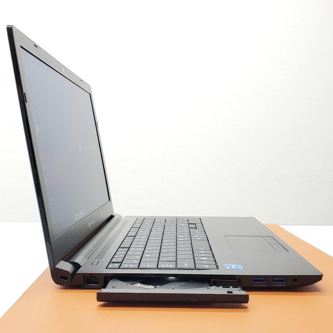 【商品番号1977】dynabook　15.6型ノートパソコン　2021年製