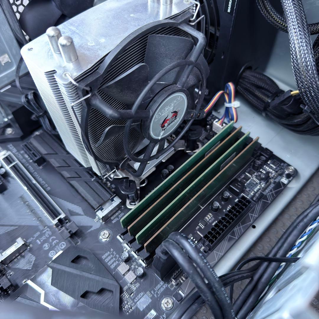 PCケース＋マザーボード他 ジャンク品