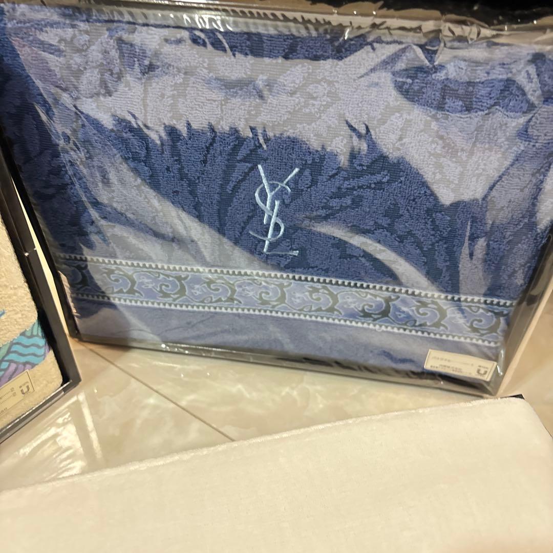 イヴ・サンローラン　3種セット　タオルセット　まとめ売り