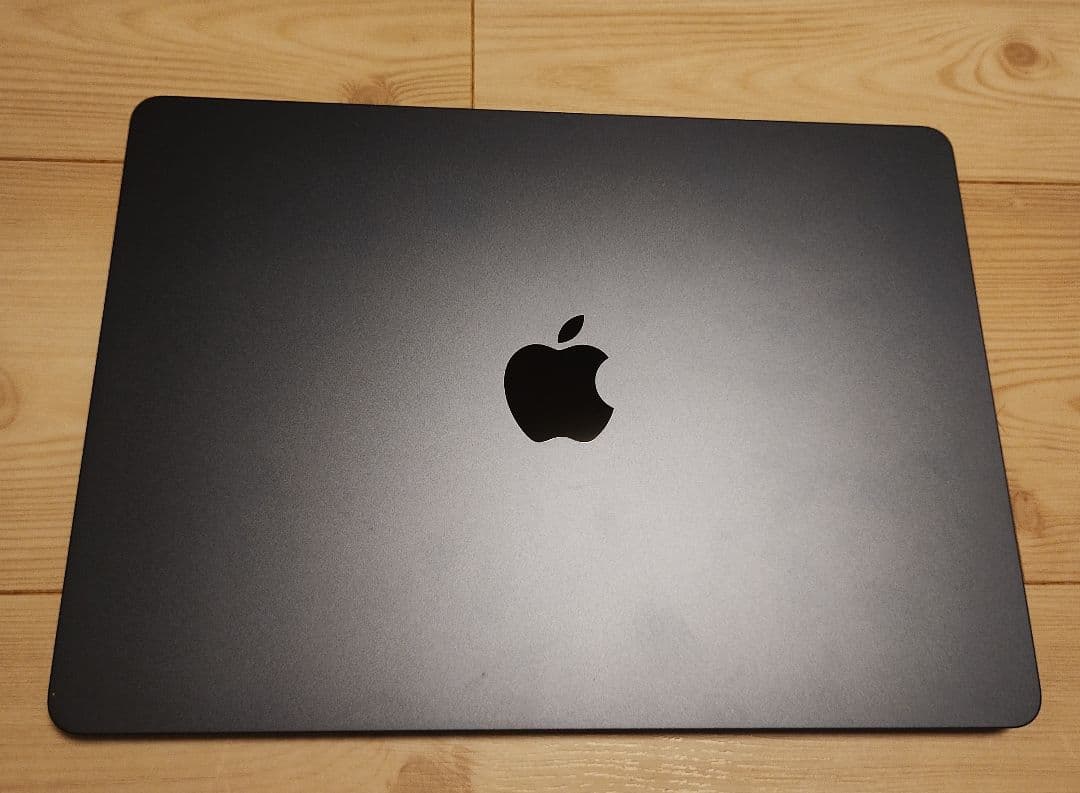 【液晶難有】Apple Macbook Air 13インチ MC7X4J/A