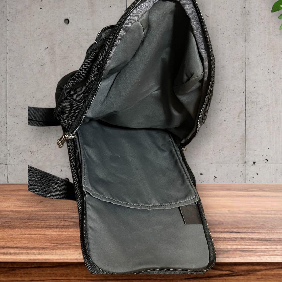 TUMI トゥミ BODY BAG 22118DH ブラック 廃盤品 超レア