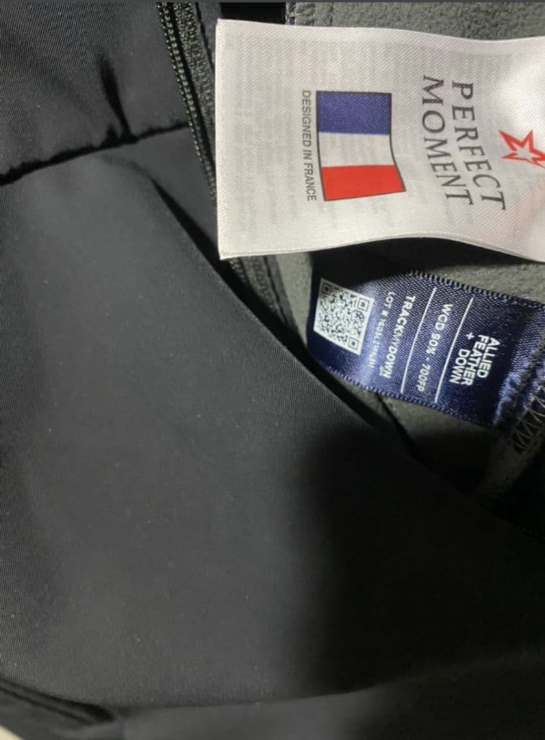 約25万☆Perfect Moment ☆スキー ウェア☆ゲレンデのモンクレール