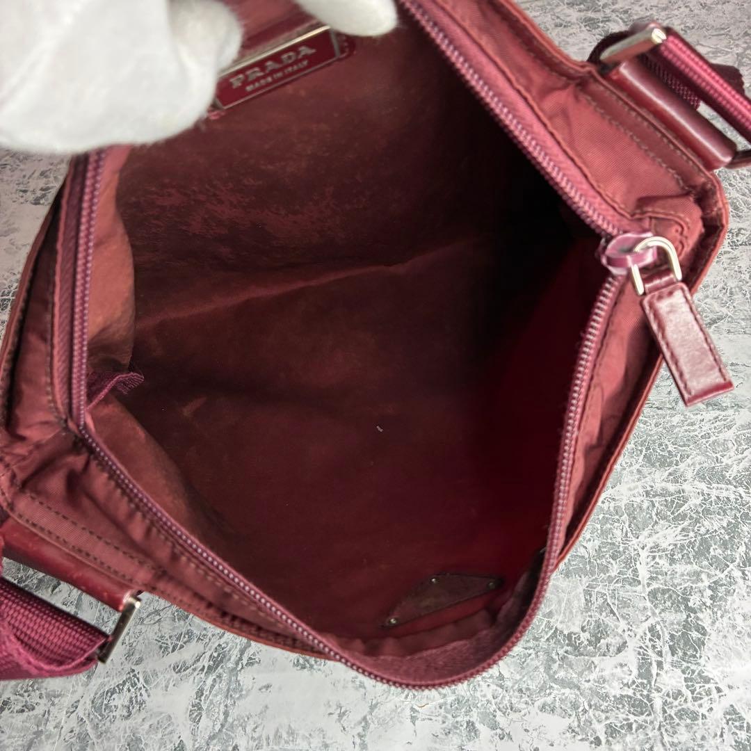 ✨PRADA✨　プラダ　ショルダーバッグ　メッセンジャーバッグ　ナイロン