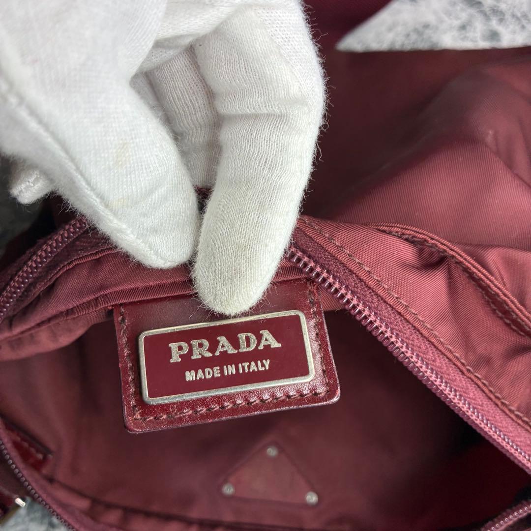 ✨PRADA✨　プラダ　ショルダーバッグ　メッセンジャーバッグ　ナイロン