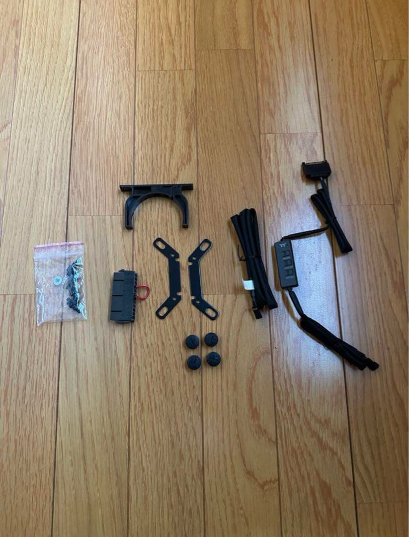 Thermaltake 240mm CPU本格水冷クーラー