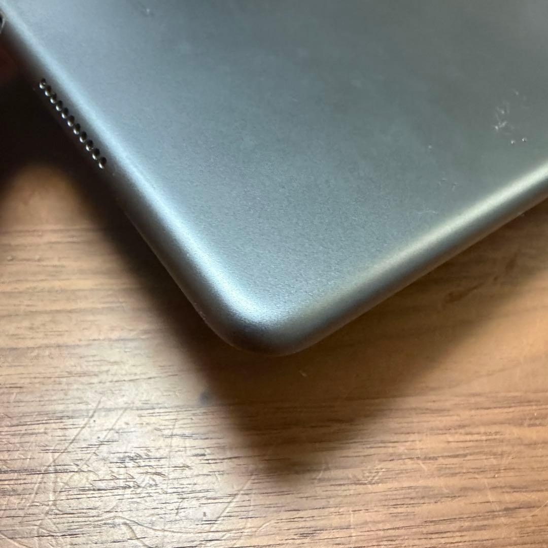 Apple iPad Air 第3世代　美品　64GB MUUJ2J/A