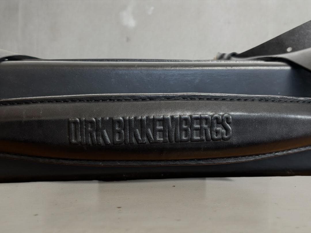 本人期【DIRK BIKKEMBERGS／ビッケンバーグ】レザーショルダーバッグ