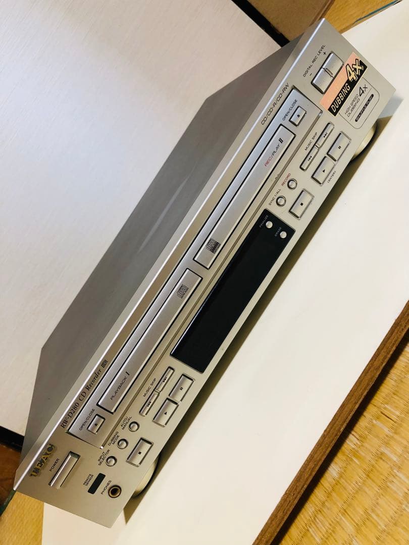 TEAC RW －D 280 CD recorder