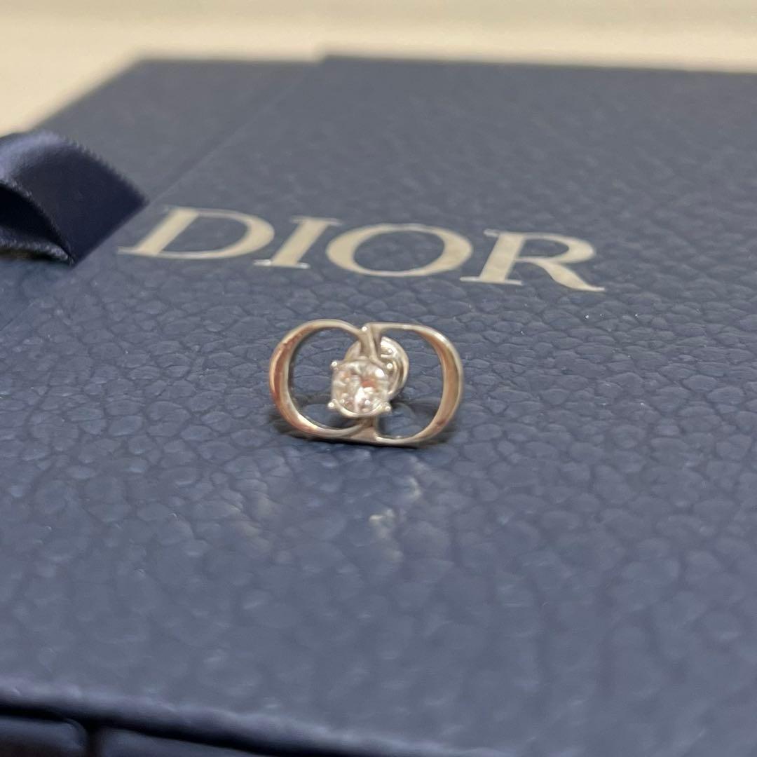 今週限定出品‼️Dior シルバーピアス 片耳用 箱付き