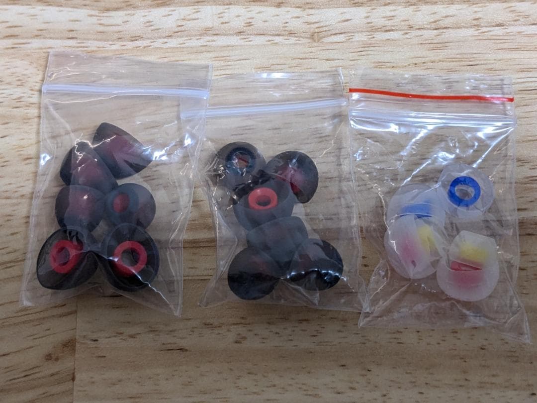 イヤホン GEEK WOLD GK300