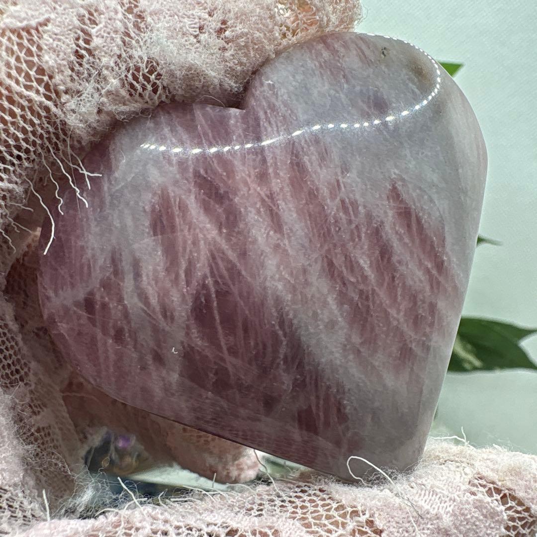 ラベンダーローズクォーツ♡ブルーローズクォーツ共生ハート♡虹入りNo.1758