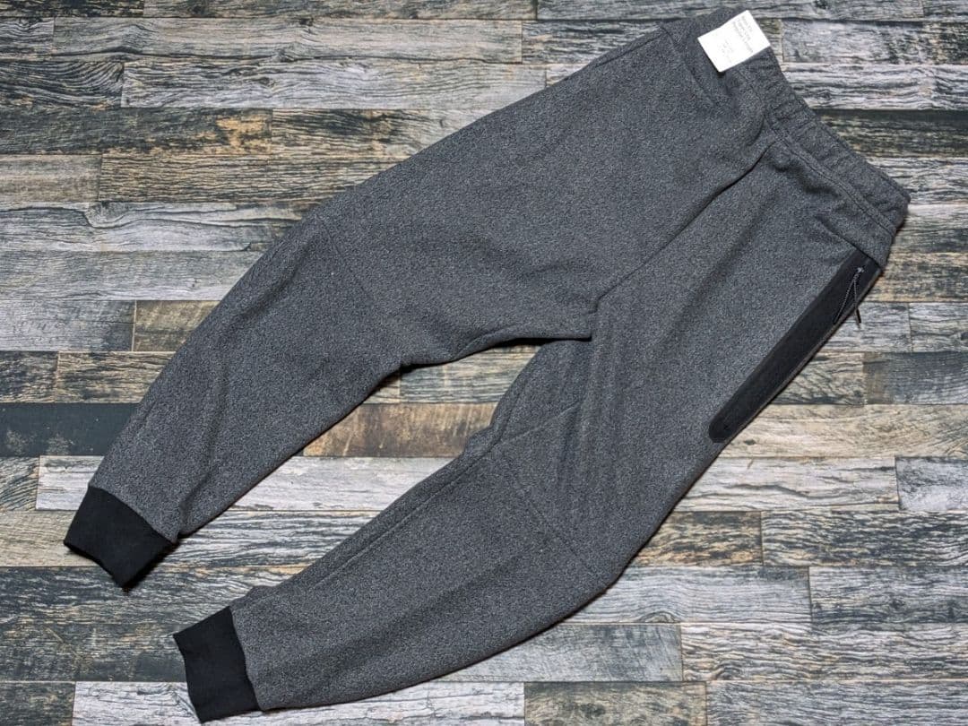 残少 S ナイキ テックフリース 上下セット　@3.4万 黒/濃灰/ダークグレー