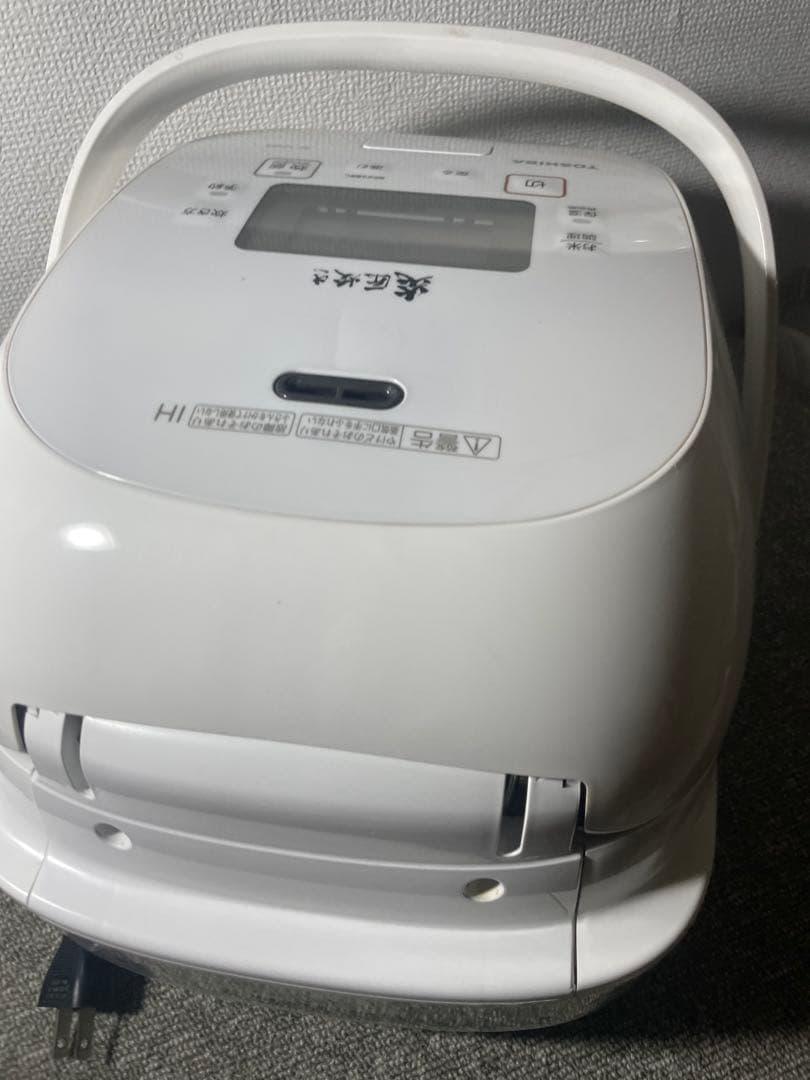 2021年製 東芝「炎匠炊き」5.5合炊きIH炊飯器