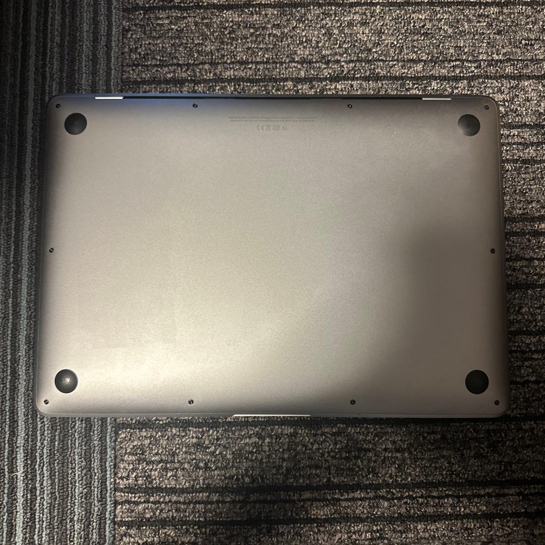 MacBook Air 13インチ A2179 i7 16GB 512GB 14