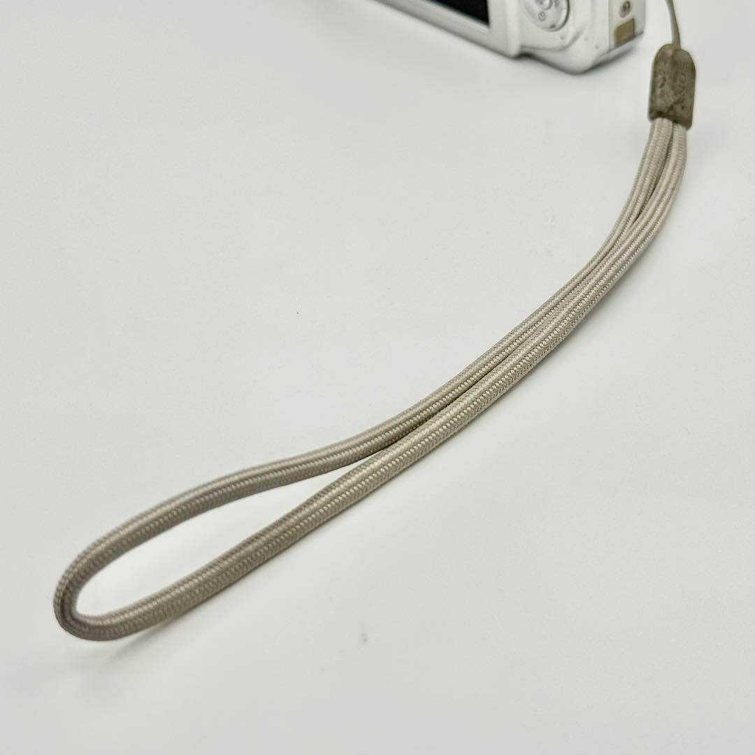 【動作品】FUJIFILM FINEPIX AV240 コンデジ 単三電池対応