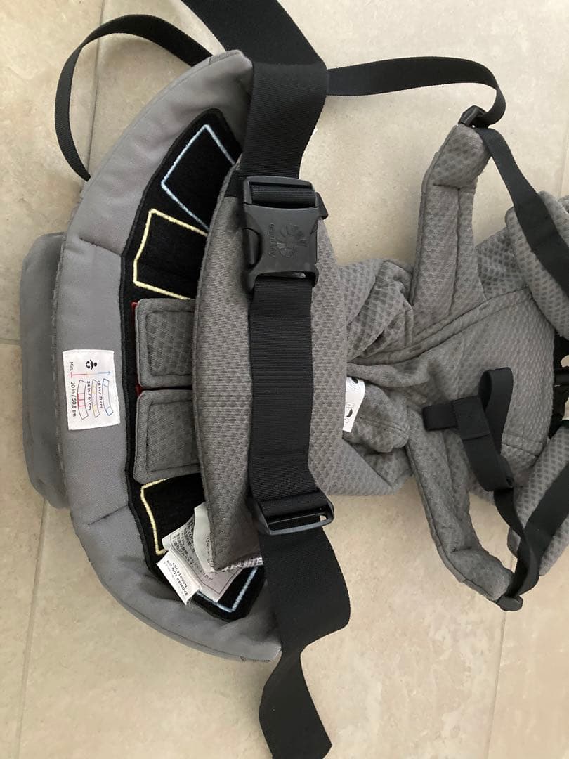 ergobaby OMNI breeze 抱っこ紐 グレー 収納ポーチ付き