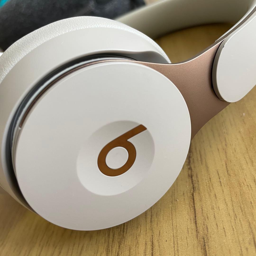 Beats Solo Pro ワイヤレスヘッドホン グレイ