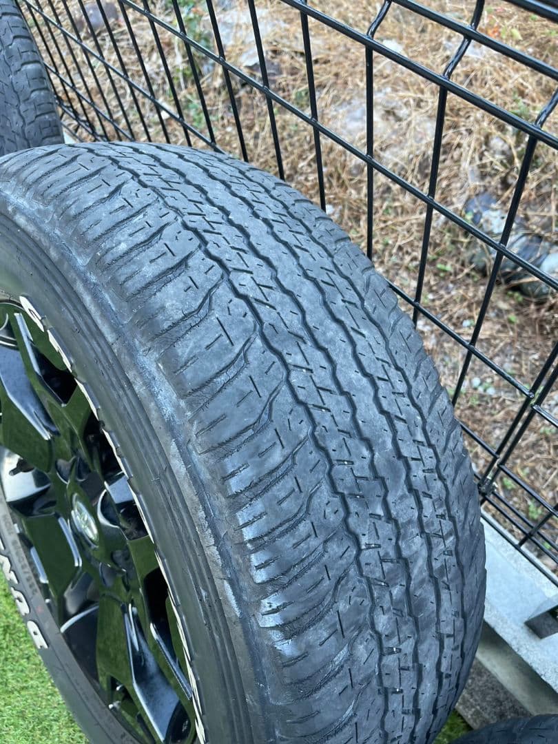 ハイラックス　ブラックラリーエディション　純正ホイールタイヤセット