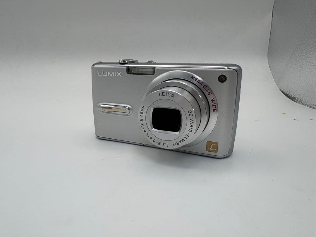 【美品】Panasonic LUMIX DMC-FX07 シルバー