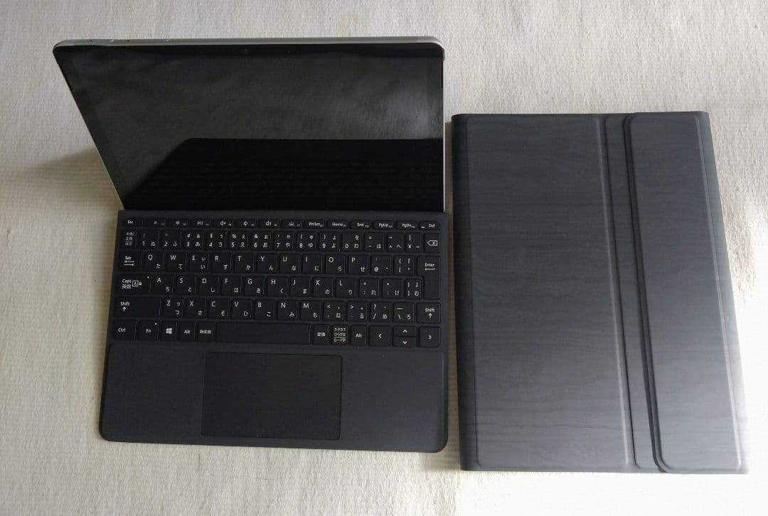 Surface Go 2 /8GB/SSD128 キーボードとケース付き