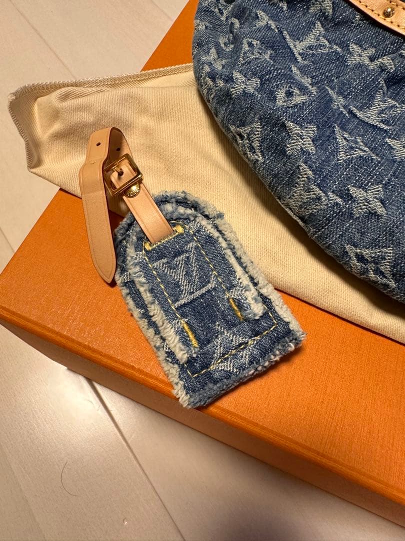 チョコ002　LOUIS VUITTON ハイ ライズ LV リミックス