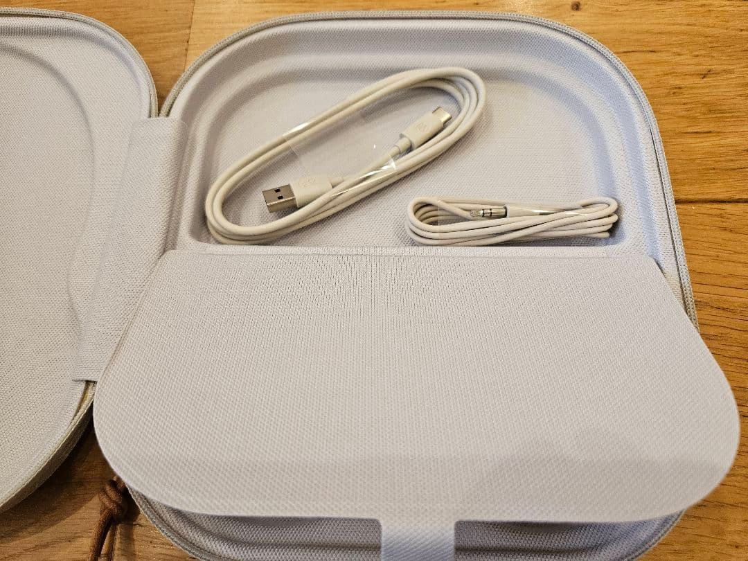 Bang & Olufsen Beoplay HX ワイヤレスヘッドフォン