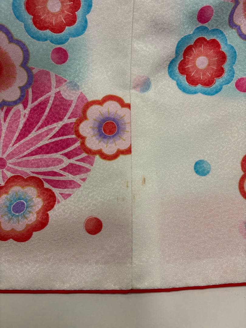 七五三　女の子着物　白と水色　クレージュ　ピンク　梅　ダリア　日本製