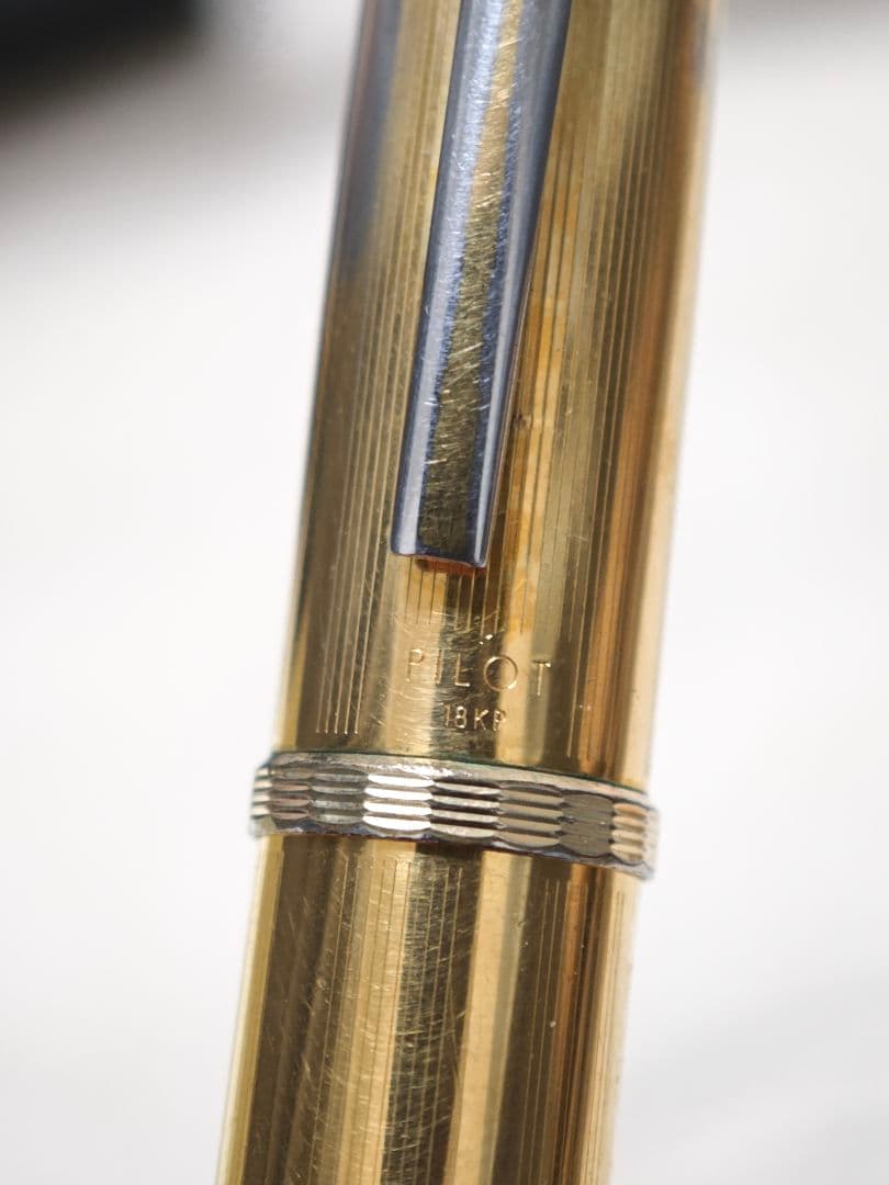 Pilot　C-1000GW　キャップレス　万年筆　廃盤　パイロット　金張り