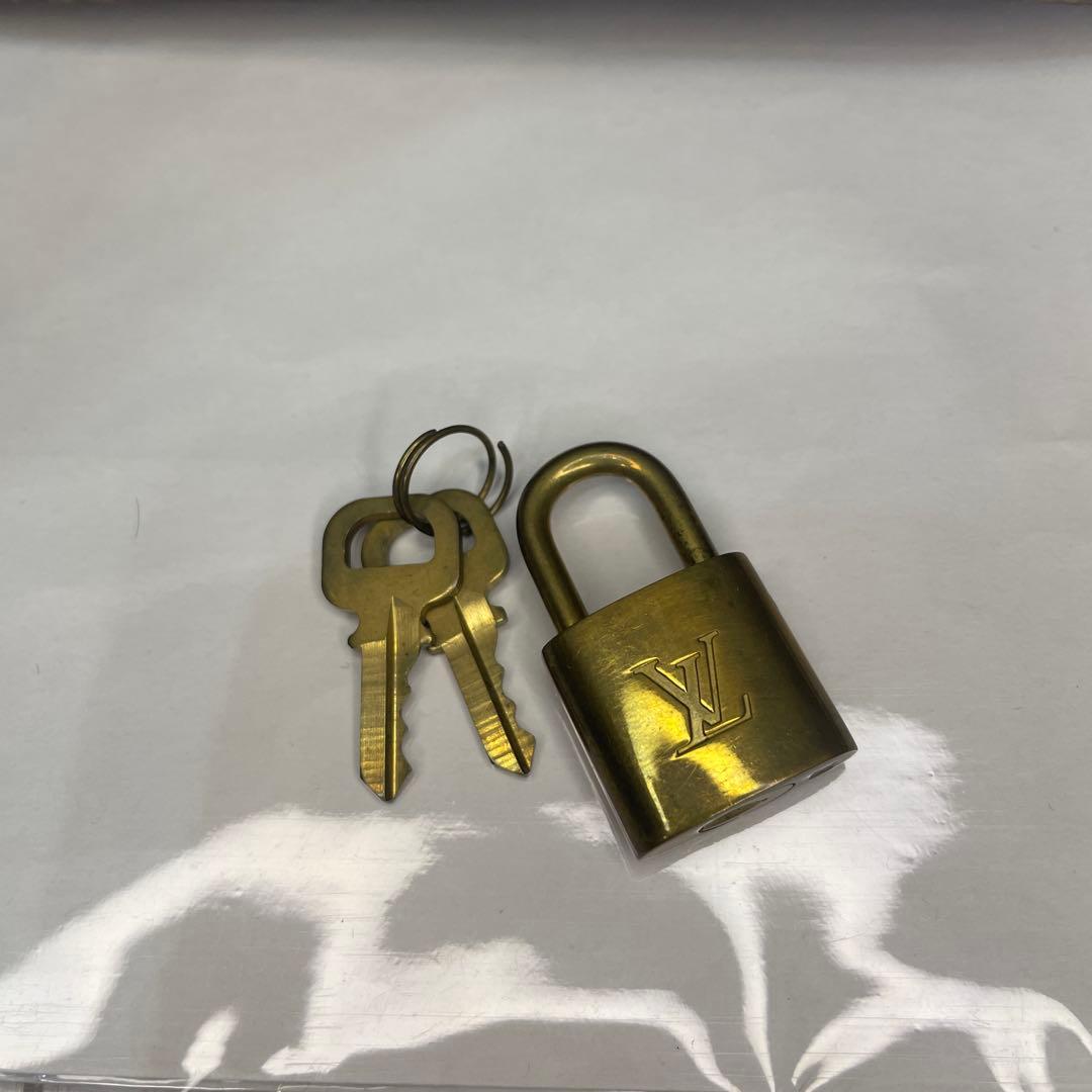 LOUIS VUITTON スピーディ 25 モノグラム ハンドバッグ 鍵付き