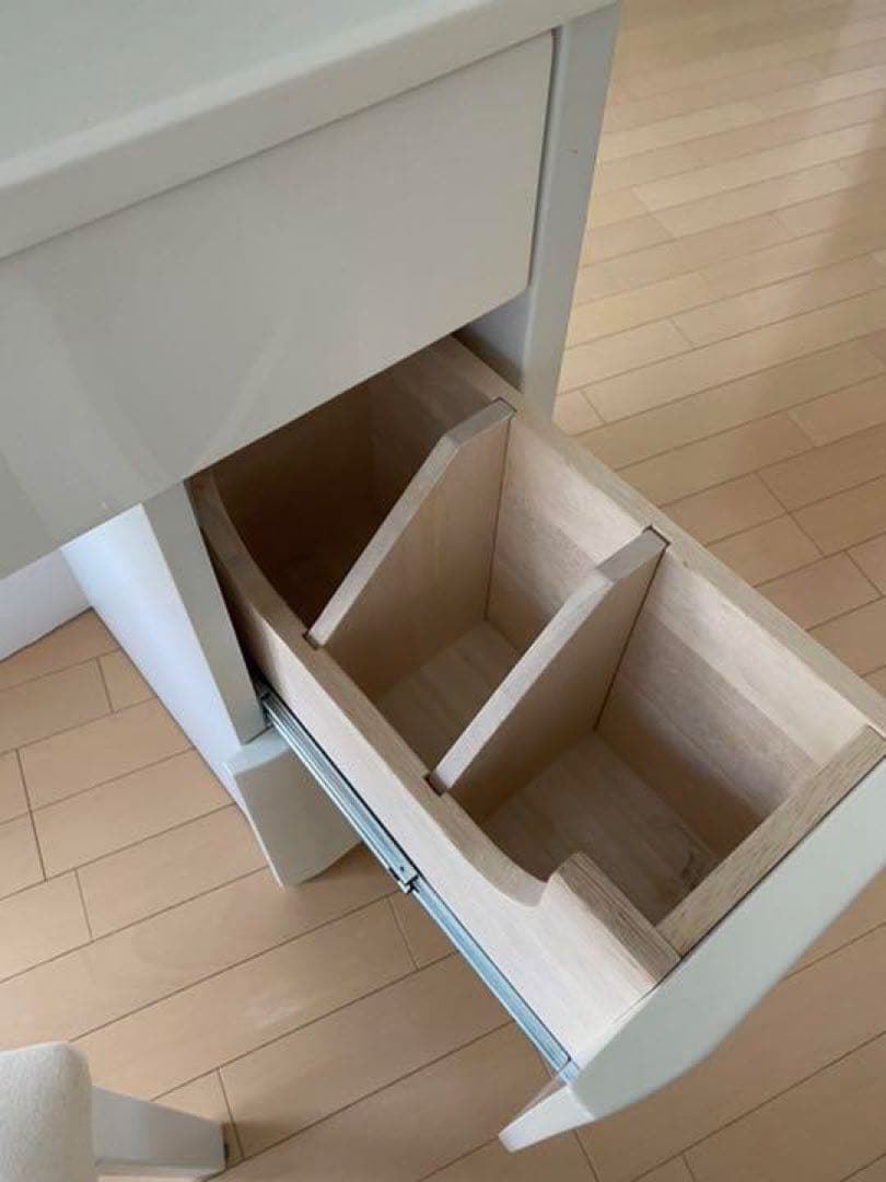 ホワイト ドレッサー 鏡台 ガラス棚付き