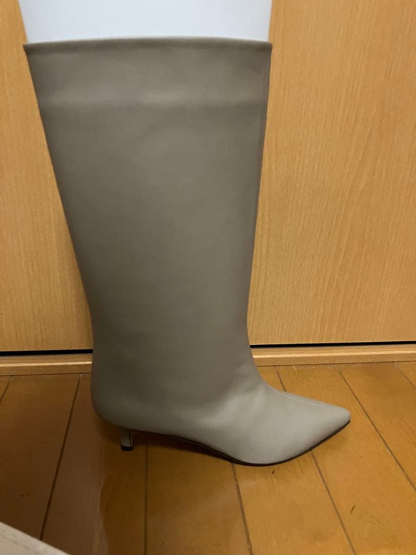 未使用品　定価44000 TOMORROWLAND ミドルブーツ23〜23.5