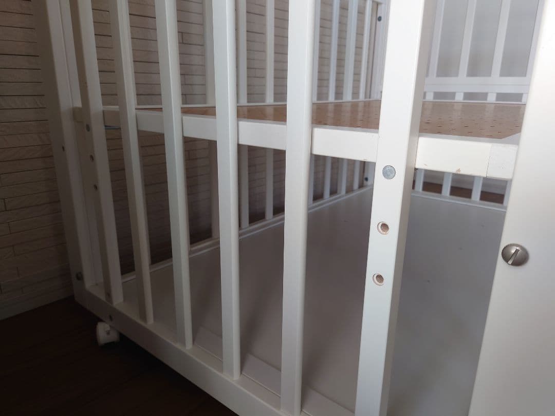 ヤマサキ　ベビーベッド　ツーオープンベッド