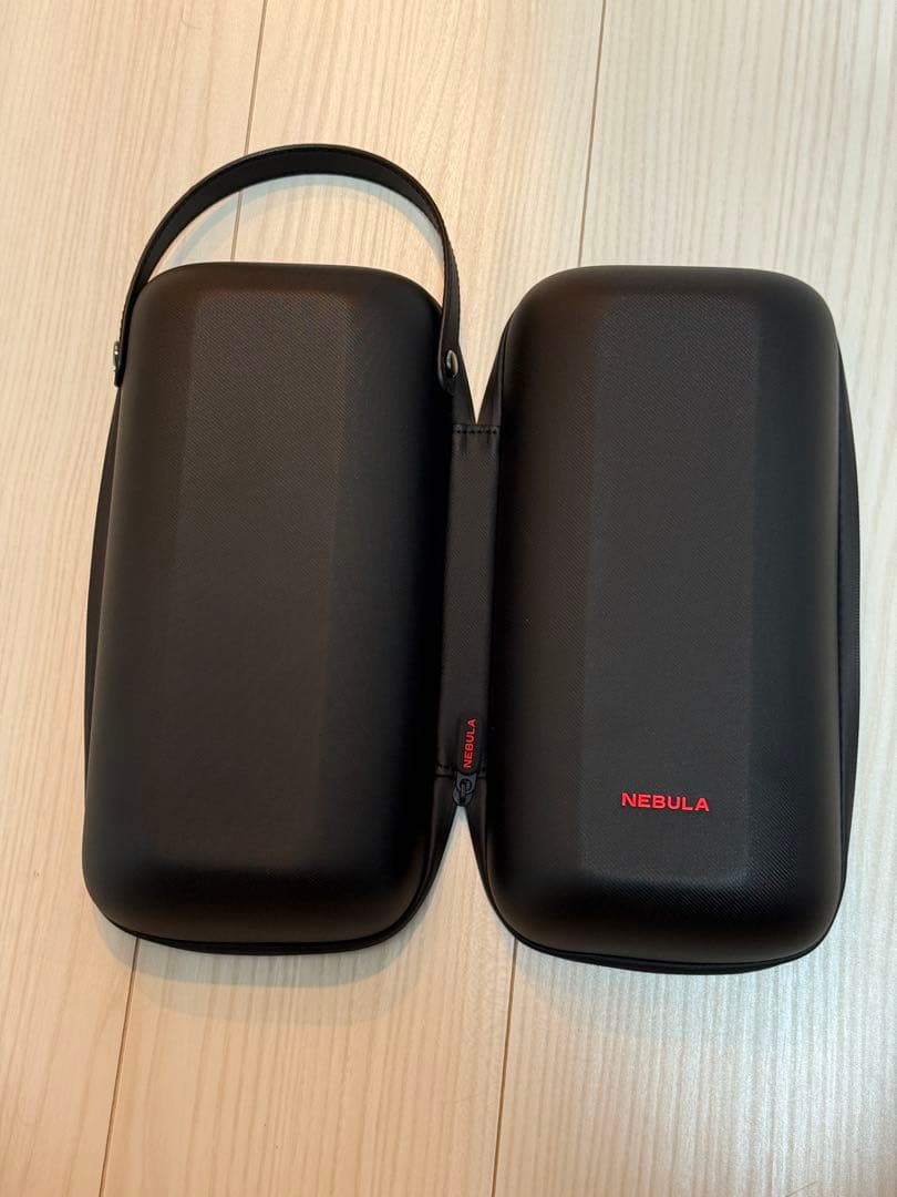 Nebula Capsule 3 Laser プロジェクター