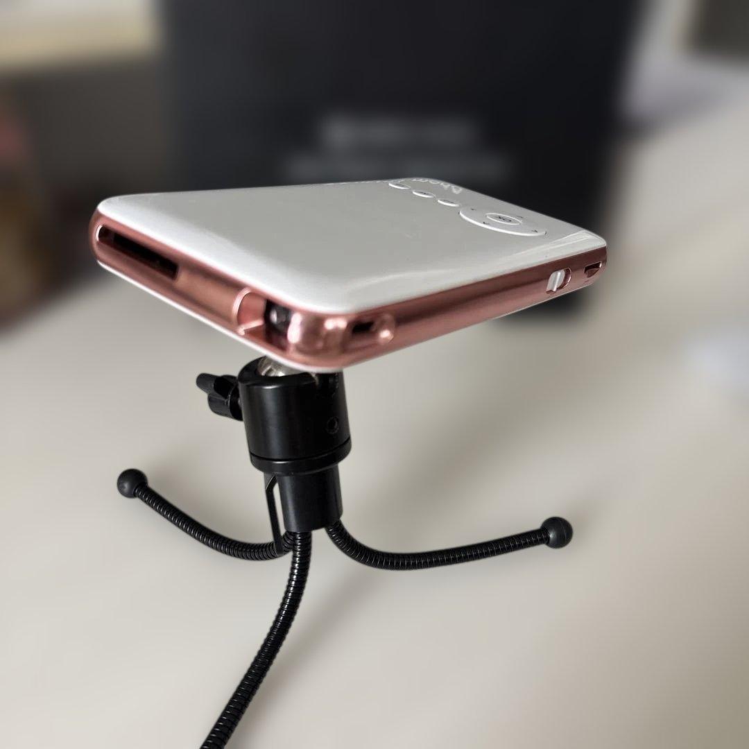 KABENI カベーニ ミニスマートプロジェクター 本体 三脚つき