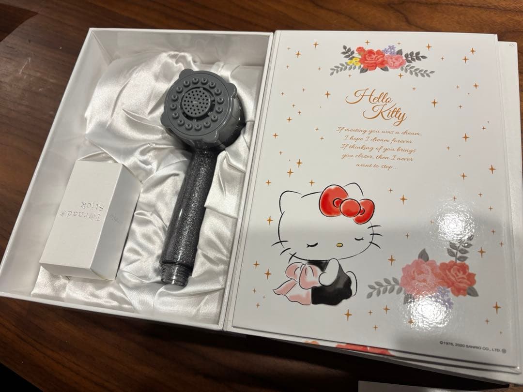 ハローキティ　ミラブル　シャワーヘッド