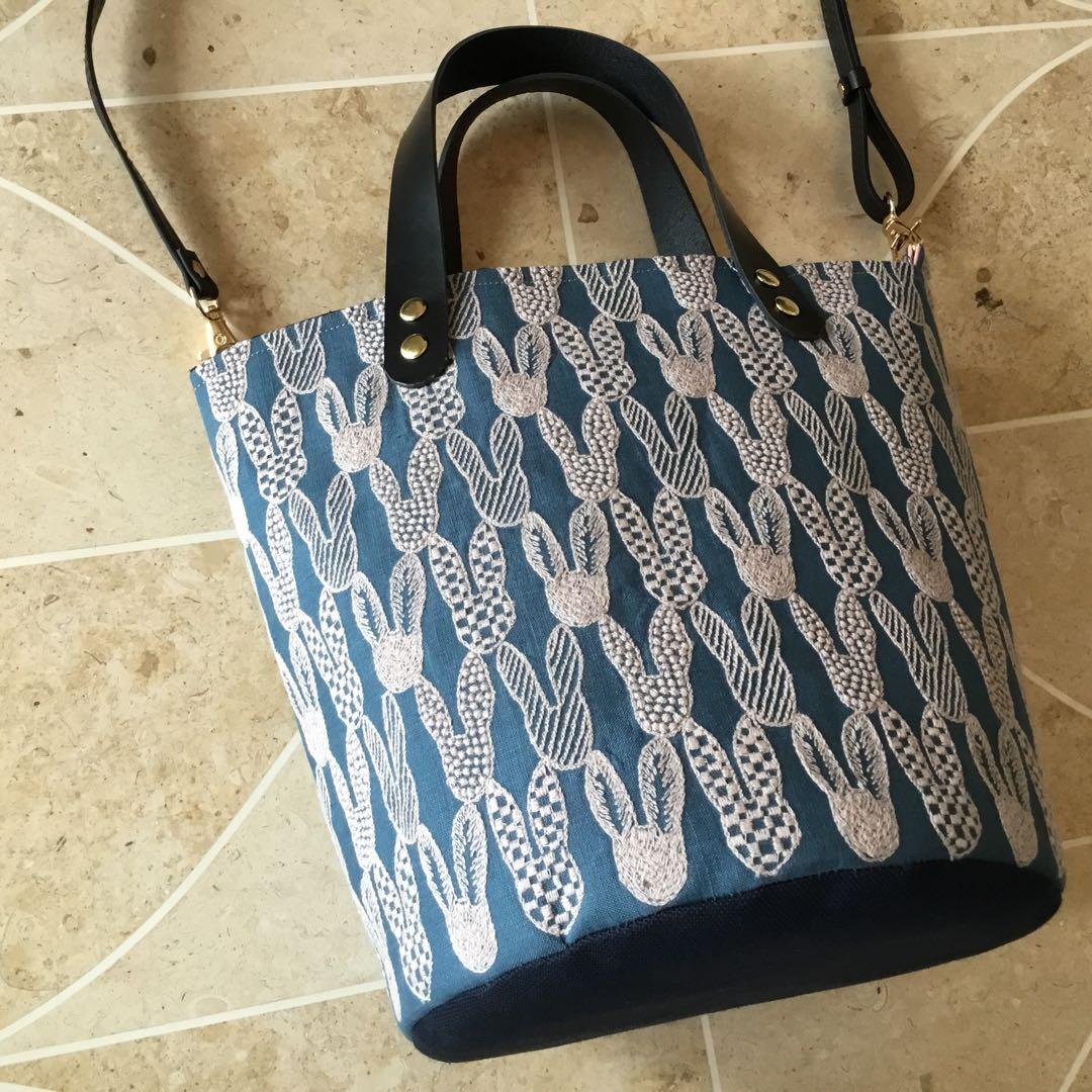 ミナペルホネンpomppiaブルー　丸底ショルダーバッグハンドメイド