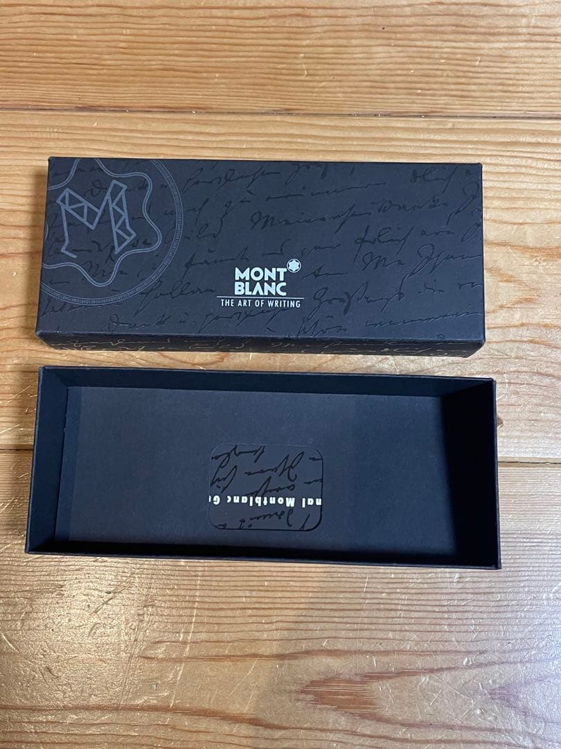 MONTBLANC 万年筆 ケース付　インク２本付きセット