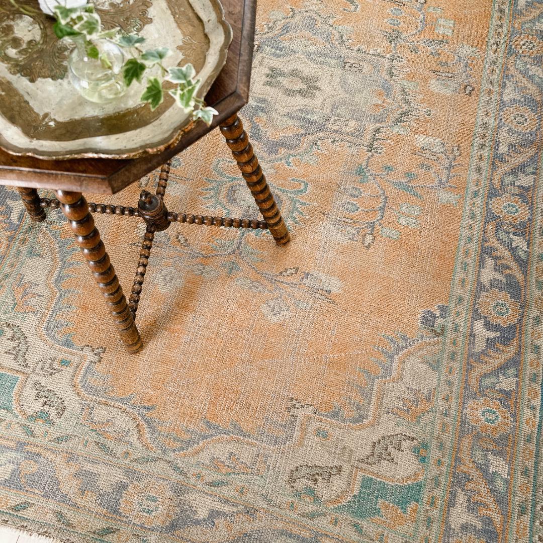 トルコ ヴィンテージラグ A115 大判 ペールオレンジ ターコイズ ブルー