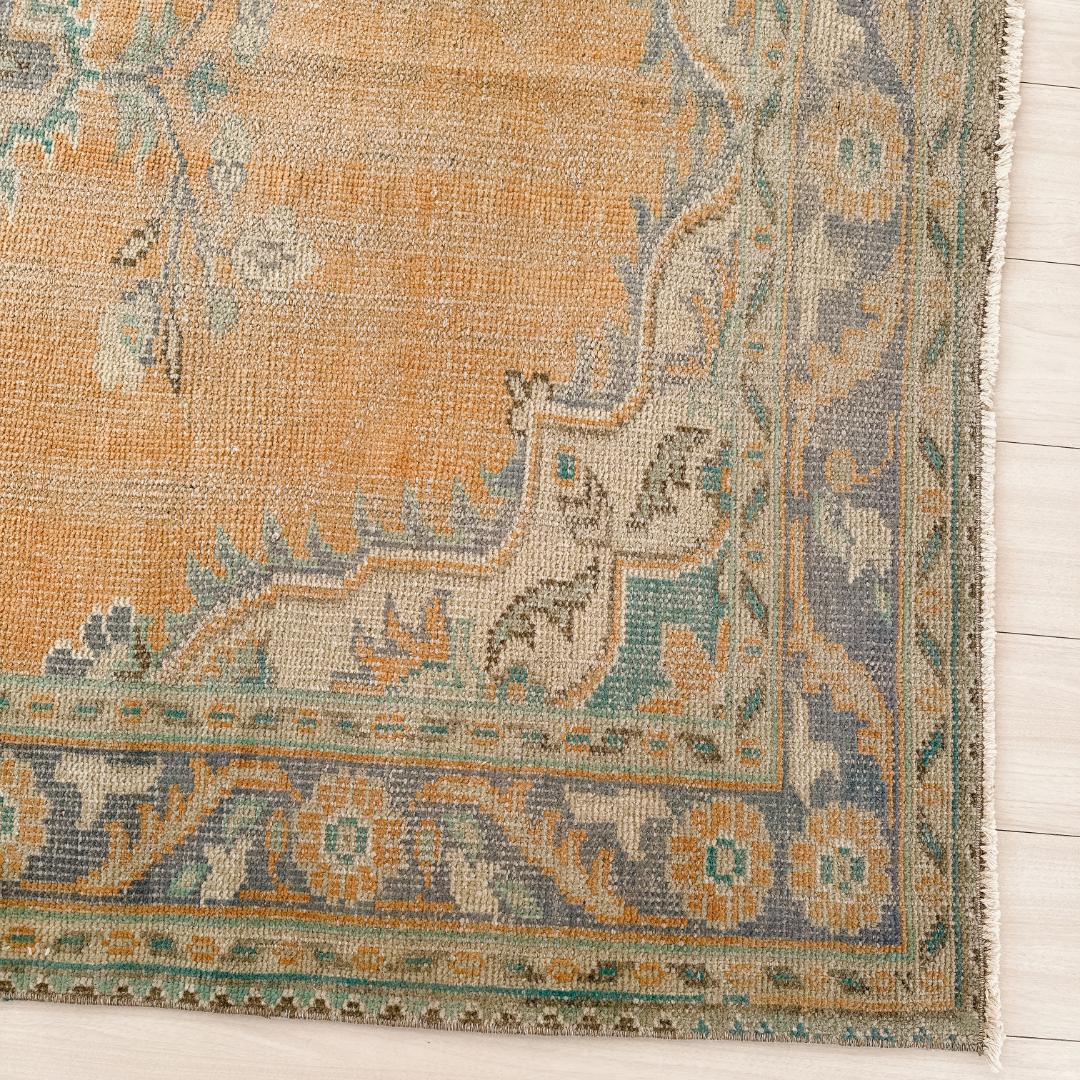 トルコ ヴィンテージラグ A115 大判 ペールオレンジ ターコイズ ブルー