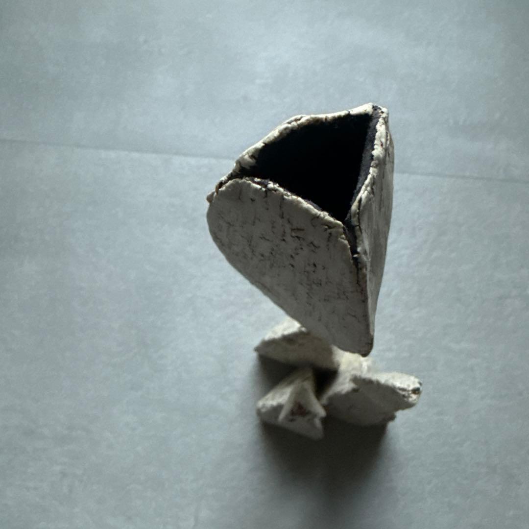 中根楽さん 草のオブジェ