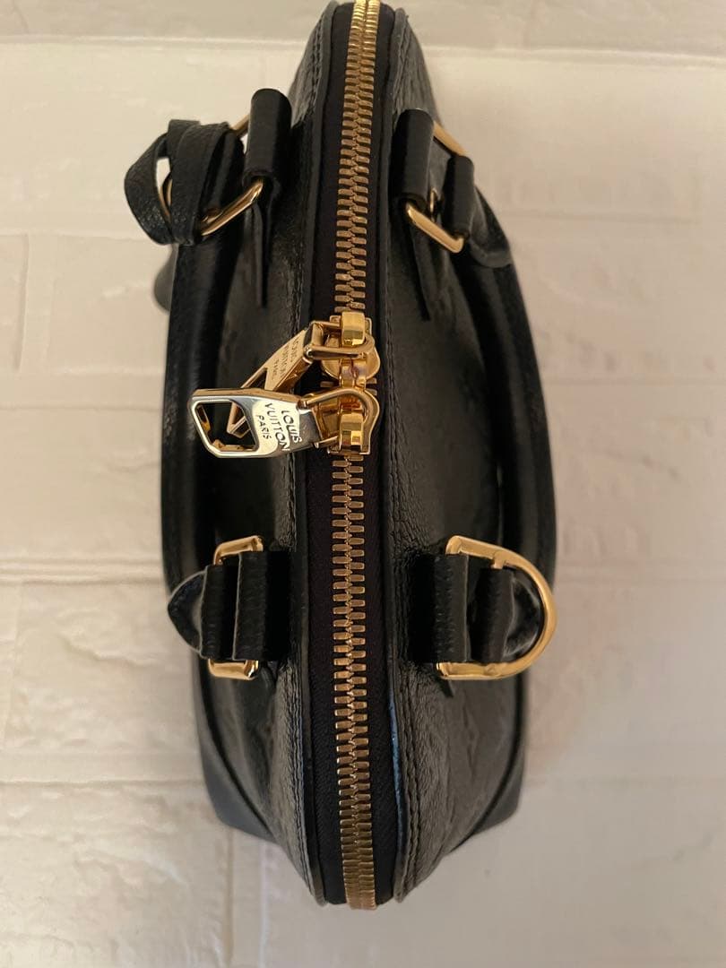 LOUIS VUITTON ルイヴィトン　ネオアルマBB ショルダー