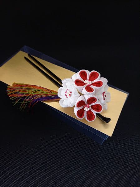 つまみ細工 白梅のかんざし ふさ付き 振袖 成人式 着物 和装 髪飾り