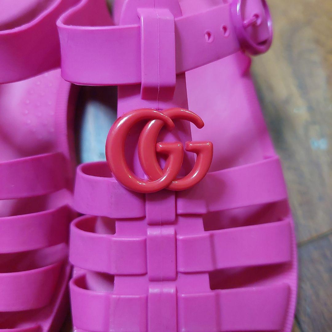 GUCCI ピンク サンダル GGロゴ付き　31サイズ