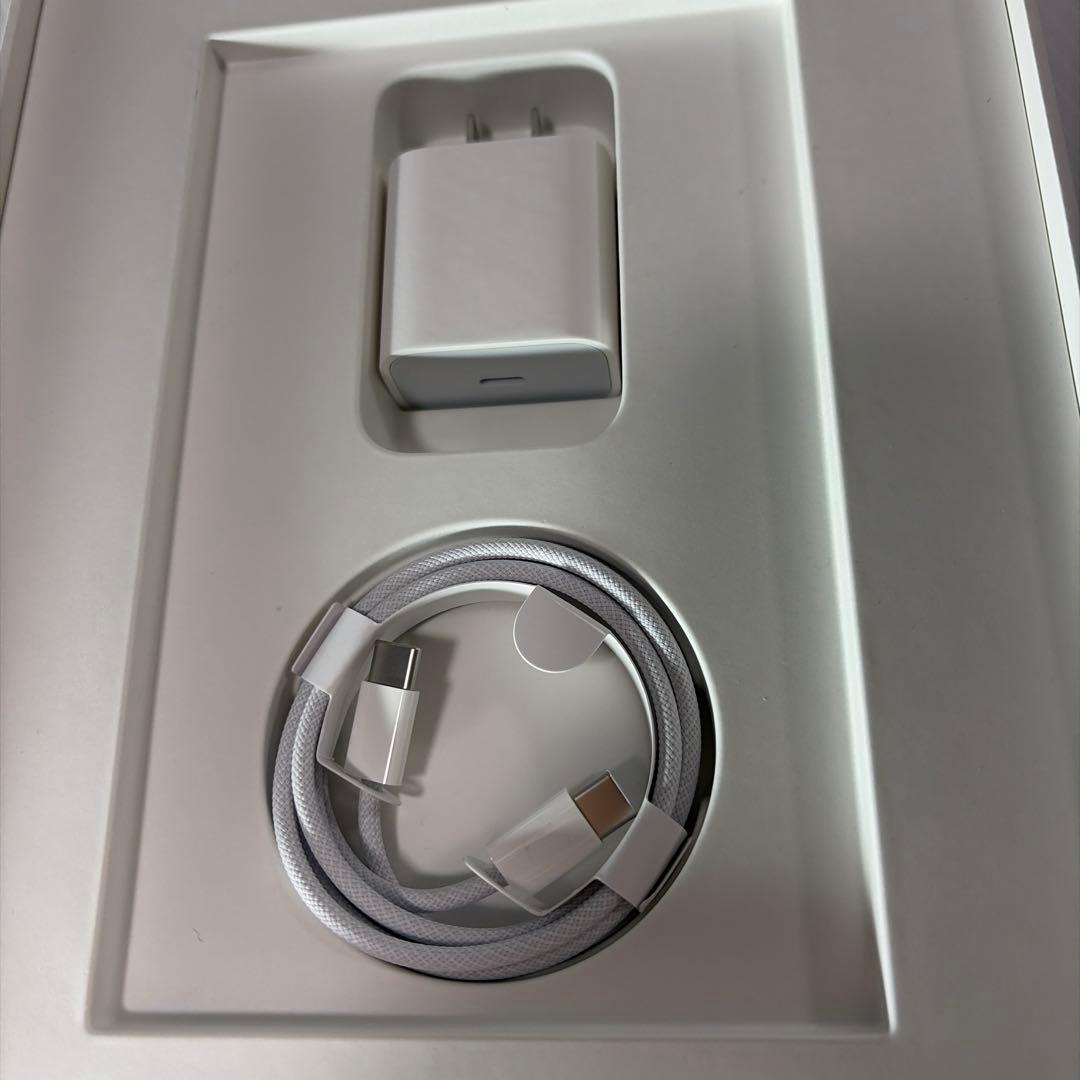 iPad Air本体128GB11インチM2スペースグレイ第6世代公式ケース付き