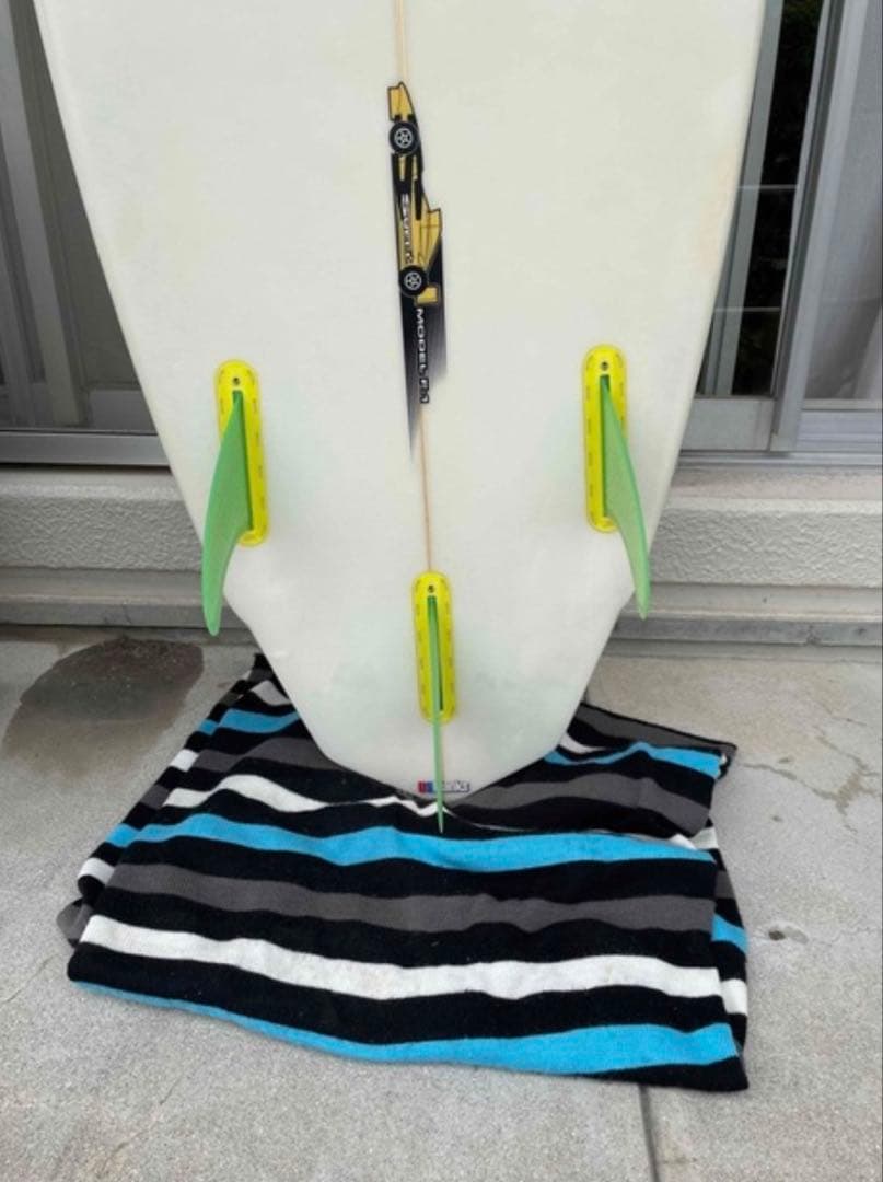 S ショートボード グリーンフィン付き