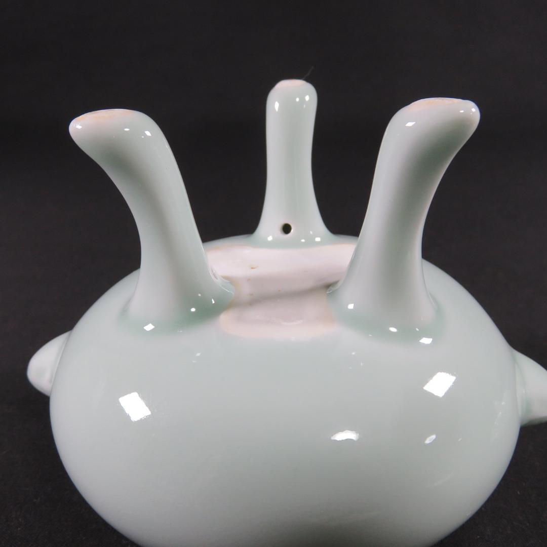 香炉 鍋島焼 新品 在銘 三つ足 耳付き 青磁