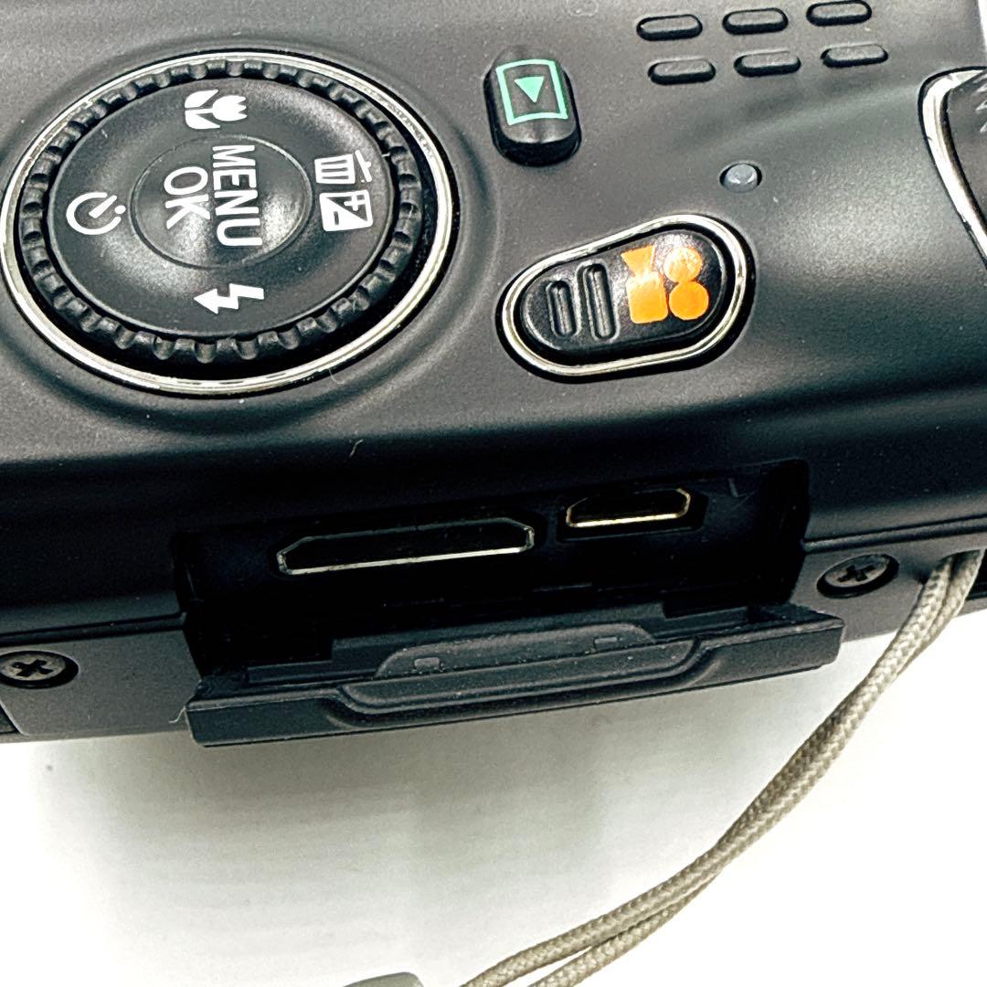 FUJIFILM FINEPIX F820EXR デジカメ ブラック